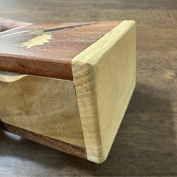 Vintage Handmade Wooden Jewelry Box With Inlay Hummingbird Trinket Box - Picture 3 of 9